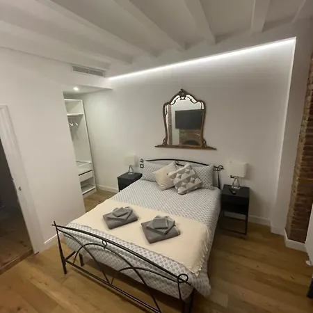 Luxury In Center Milán